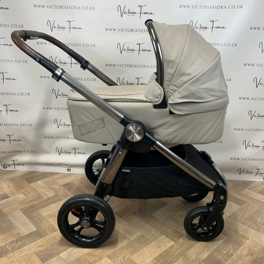 PRELOVED Mamas & Papas Ocarro Carrycot & Pushchair - Iconic - Image 3